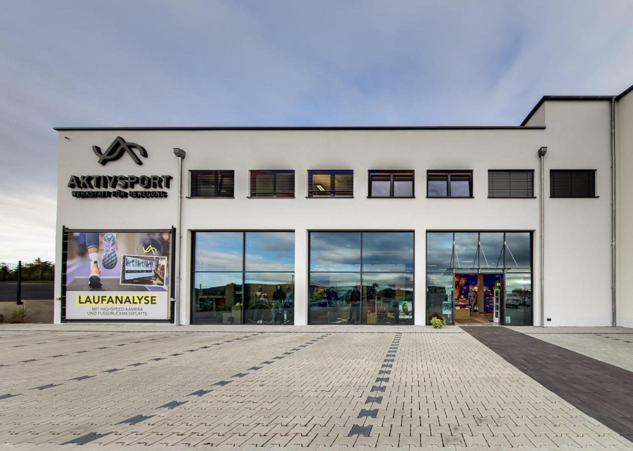 Livin63 Studio Apartments Hösbach Екстериор снимка