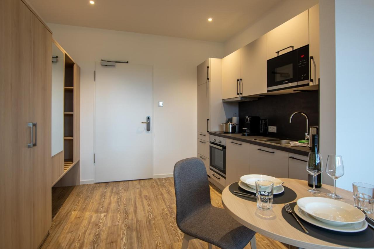 Livin63 Studio Apartments Hösbach Екстериор снимка
